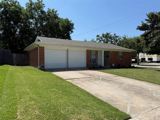 3360 Caribbean Drive, Mesquite, TX 75150