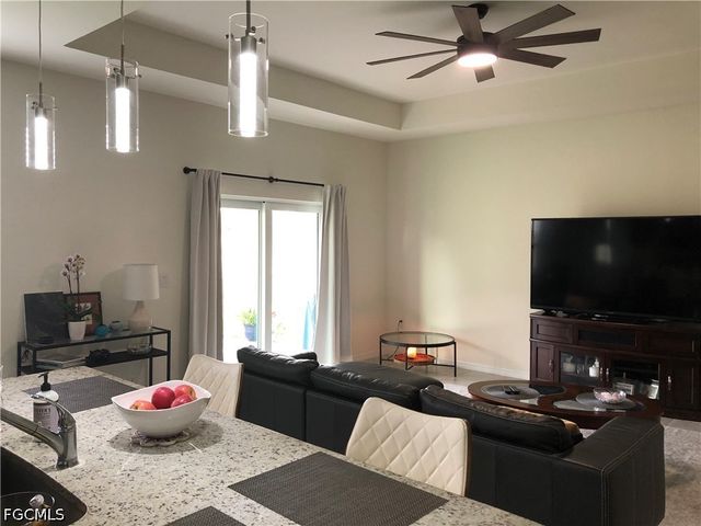 1530 NW 25th AVE, Cape Coral, FL 33993