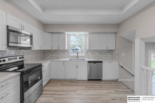 3406 Lynnwood Drive, Bellevue, NE 68123