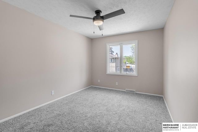 3406 Lynnwood Drive, Bellevue, NE 68123