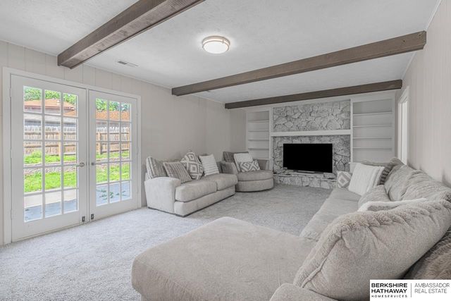 3406 Lynnwood Drive, Bellevue, NE 68123