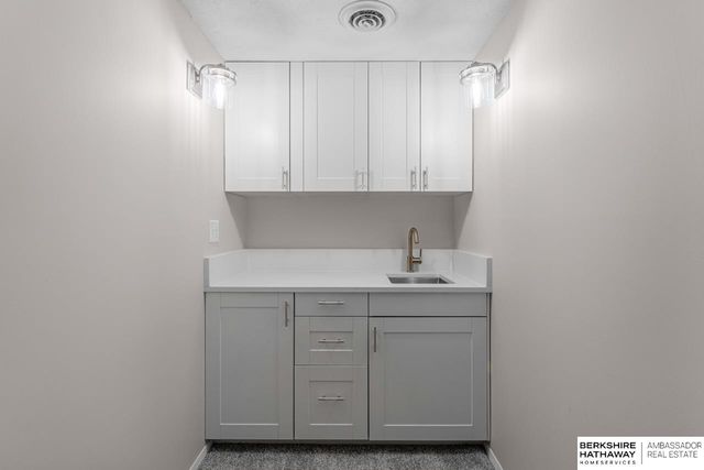 3406 Lynnwood Drive, Bellevue, NE 68123