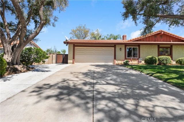 1330 Candela Street, Redlands, CA 92373