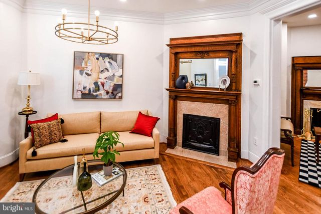 34 R ST NE, Washington, DC 20002