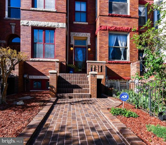 34 R ST NE, Washington, DC 20002