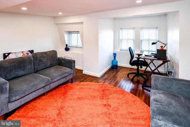 34 R ST NE, Washington, DC 20002