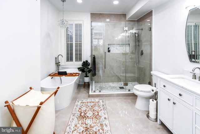 34 R ST NE, Washington, DC 20002