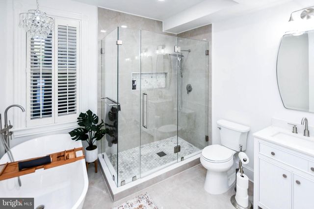 34 R ST NE, Washington, DC 20002