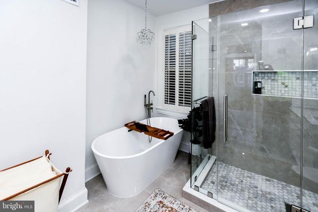 34 R ST NE, Washington, DC 20002