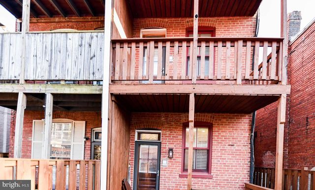34 R ST NE, Washington, DC 20002