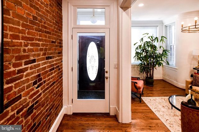 34 R ST NE, Washington, DC 20002