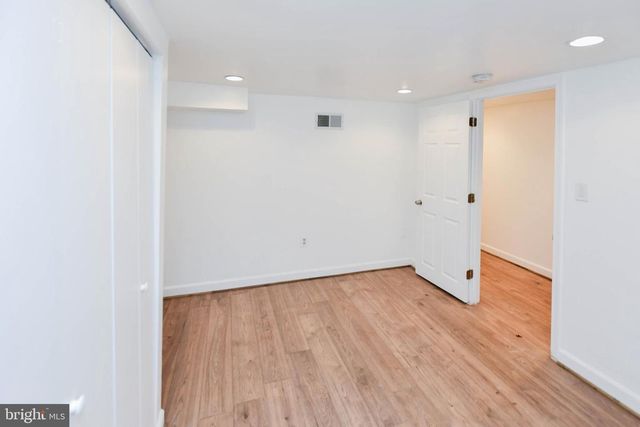 34 R ST NE, Washington, DC 20002