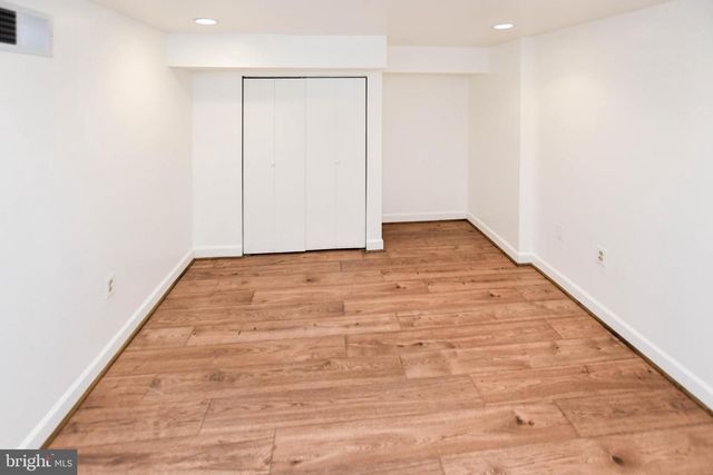 34 R ST NE, Washington, DC 20002