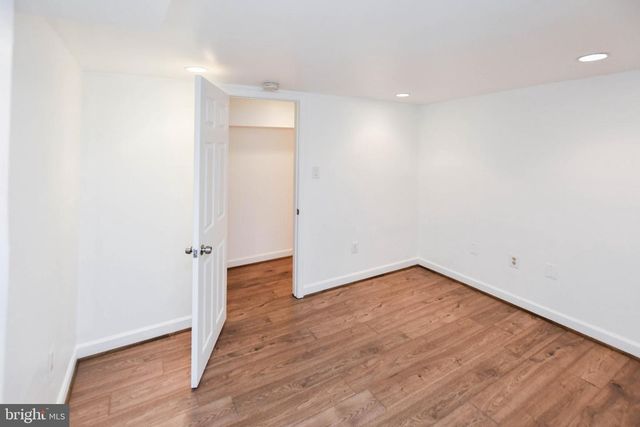 34 R ST NE, Washington, DC 20002
