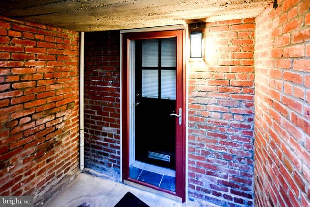 34 R ST NE, Washington, DC 20002