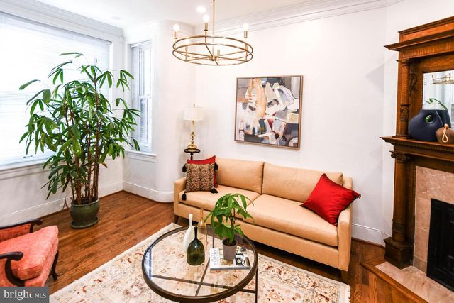 34 R ST NE, Washington, DC 20002
