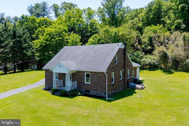1104 ALLEGHENYVILLE RD, Mohnton, PA 19540
