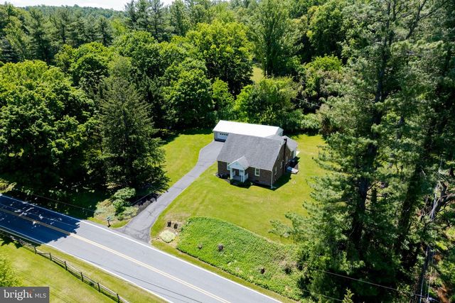 1104 ALLEGHENYVILLE RD, Mohnton, PA 19540