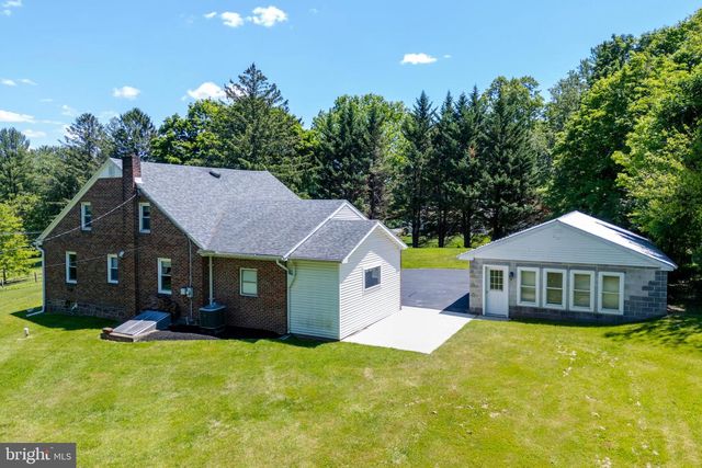 1104 ALLEGHENYVILLE RD, Mohnton, PA 19540