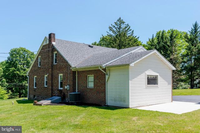 1104 ALLEGHENYVILLE RD, Mohnton, PA 19540