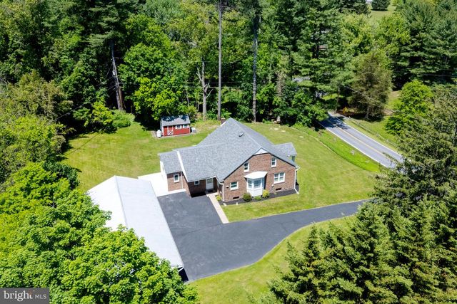 1104 ALLEGHENYVILLE RD, Mohnton, PA 19540