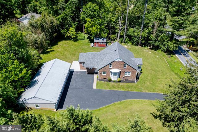 1104 ALLEGHENYVILLE RD, Mohnton, PA 19540