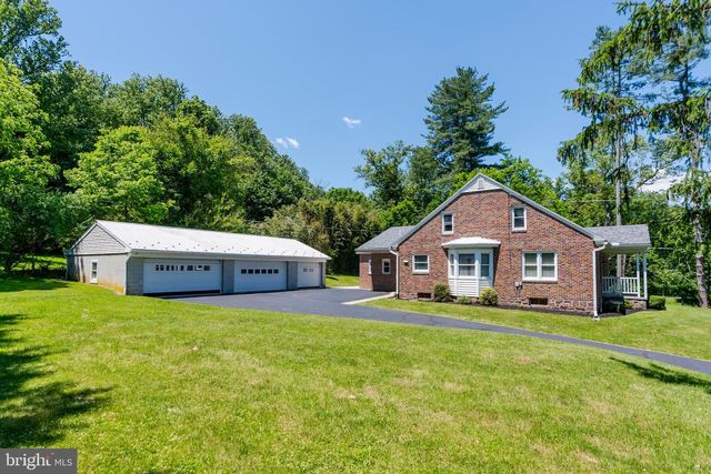 1104 ALLEGHENYVILLE RD, Mohnton, PA 19540