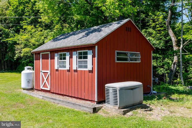 1104 ALLEGHENYVILLE RD, Mohnton, PA 19540