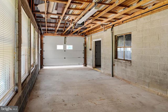 1104 ALLEGHENYVILLE RD, Mohnton, PA 19540