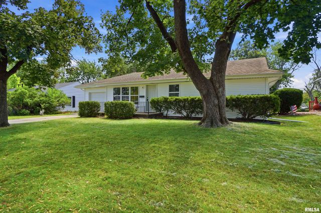 316 W KNOLL CREST Drive, Peoria, IL 61614