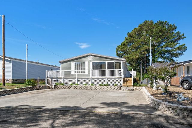 1021 Blossom St., North Myrtle Beach, SC 29582