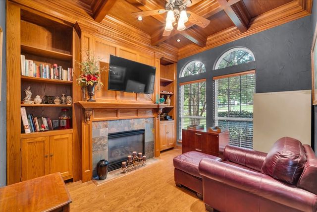 2201 Somerset, Midlothian, TX 76065
