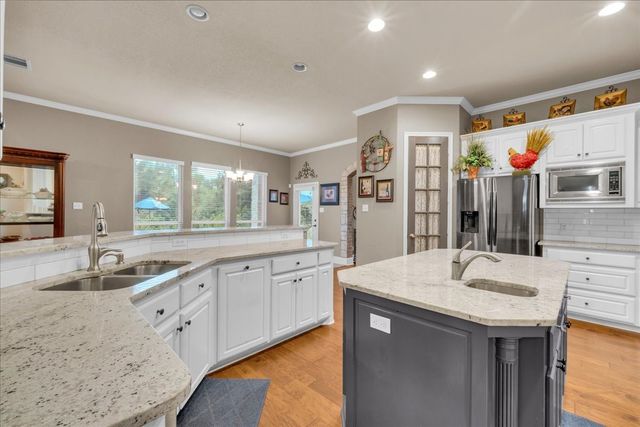 2201 Somerset, Midlothian, TX 76065