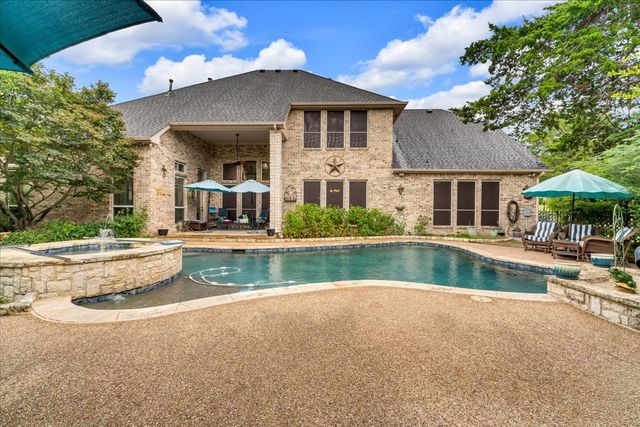2201 Somerset, Midlothian, TX 76065