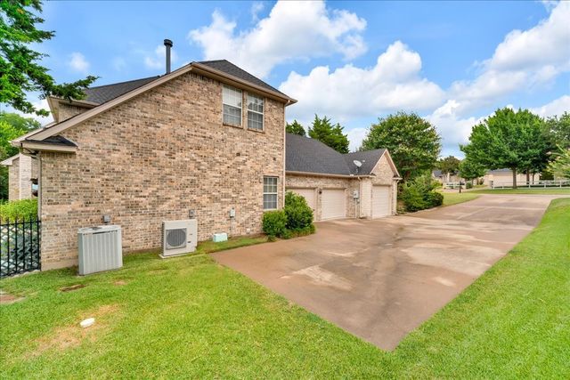 2201 Somerset, Midlothian, TX 76065