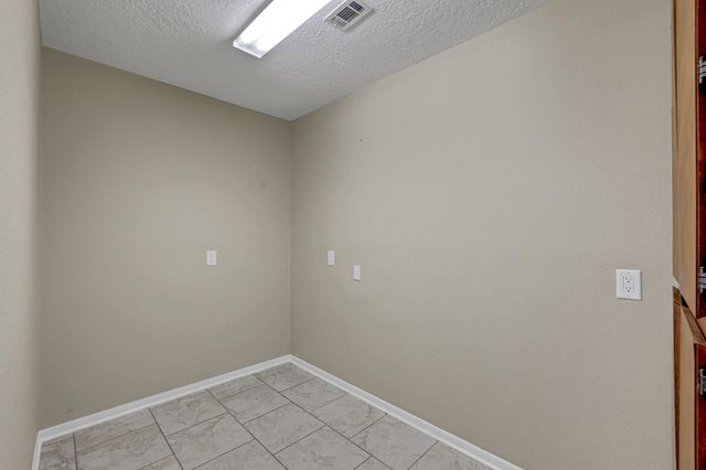 31 Oak Cove Lane, Coldspring, TX 77331