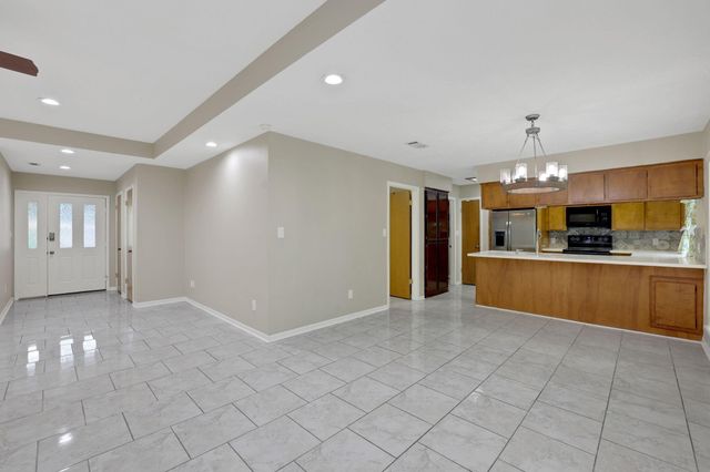 31 Oak Cove Lane, Coldspring, TX 77331