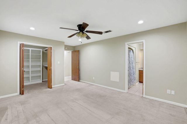31 Oak Cove Lane, Coldspring, TX 77331