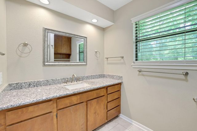 31 Oak Cove Lane, Coldspring, TX 77331