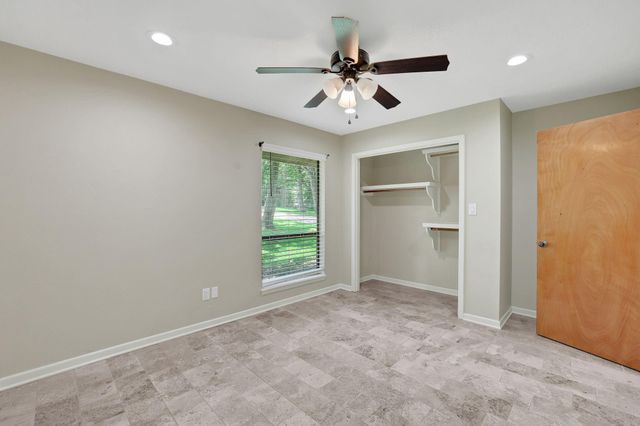 31 Oak Cove Lane, Coldspring, TX 77331