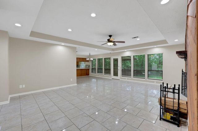 31 Oak Cove Lane, Coldspring, TX 77331