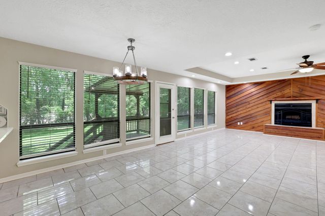 31 Oak Cove Lane, Coldspring, TX 77331
