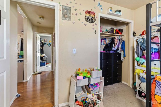 1610 W Hawaii, Nampa, ID 83686