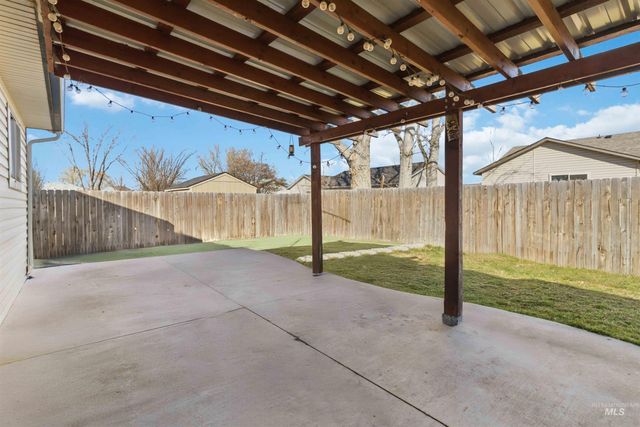 1610 W Hawaii, Nampa, ID 83686