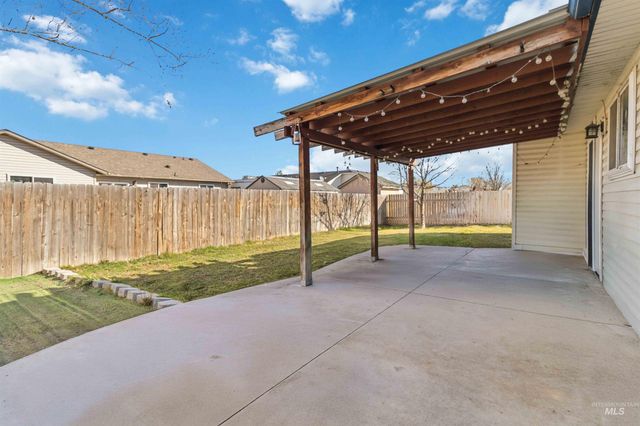 1610 W Hawaii, Nampa, ID 83686