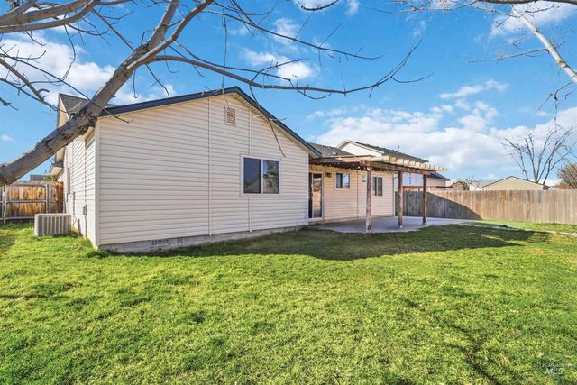 1610 W Hawaii, Nampa, ID 83686