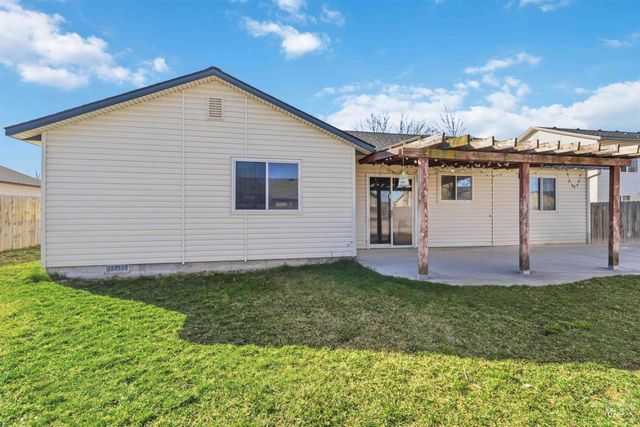 1610 W Hawaii, Nampa, ID 83686