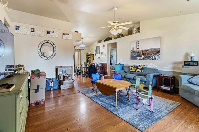 1610 W Hawaii, Nampa, ID 83686