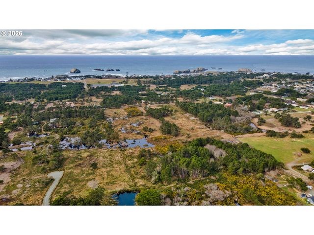 0 Harrison Rd, Bandon, OR 97411