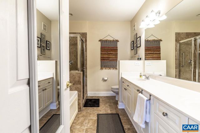 1051 GLENWOOD STATION LN #104, Charlottesville, VA 22901